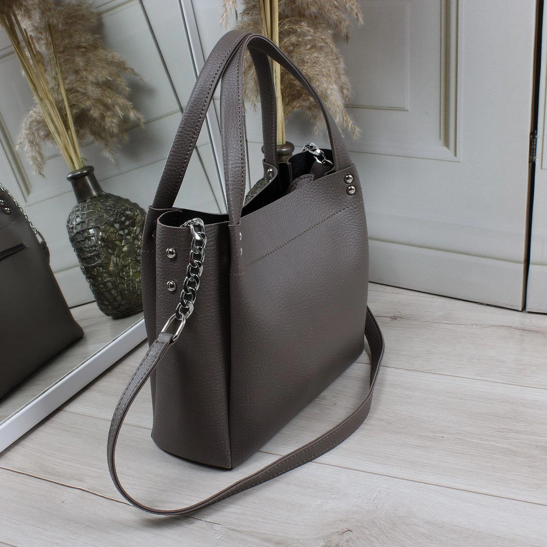 Жіноча сумка капучіно зі шкірозамінника для активних мам