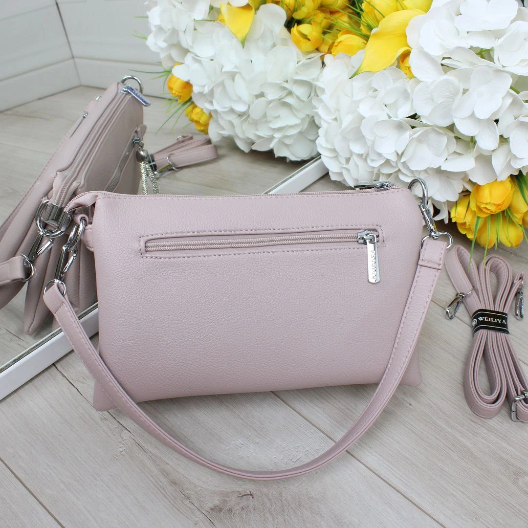 Жіноча сумка крос-боді рожева для романтичних зустрічей