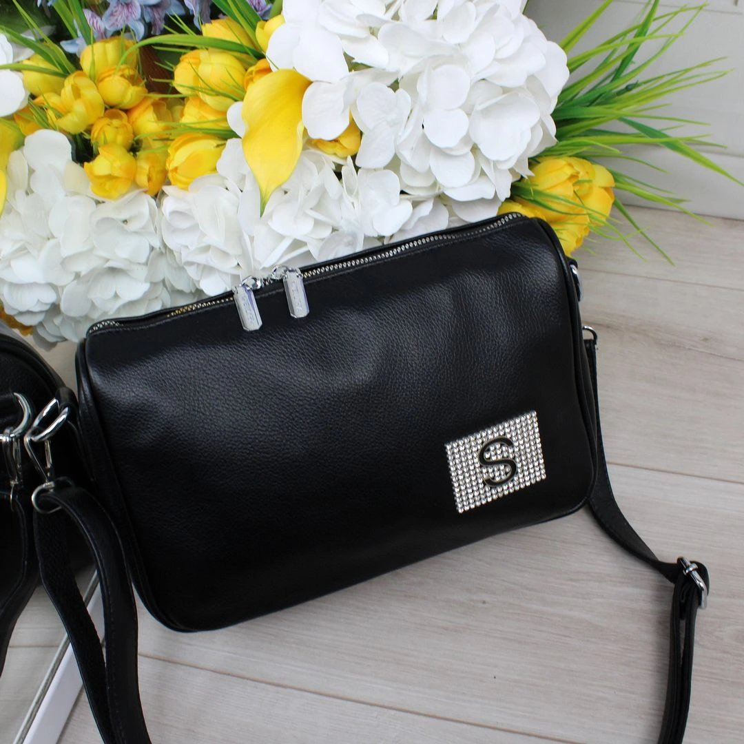 Жіноча крос-боді з еко-шкіри: Елегантна модель для престижних леді