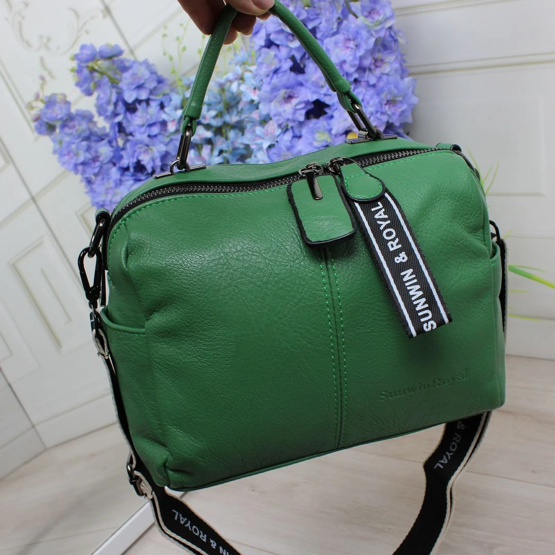 Сумка зелена жіноча через плече для подорожей містка