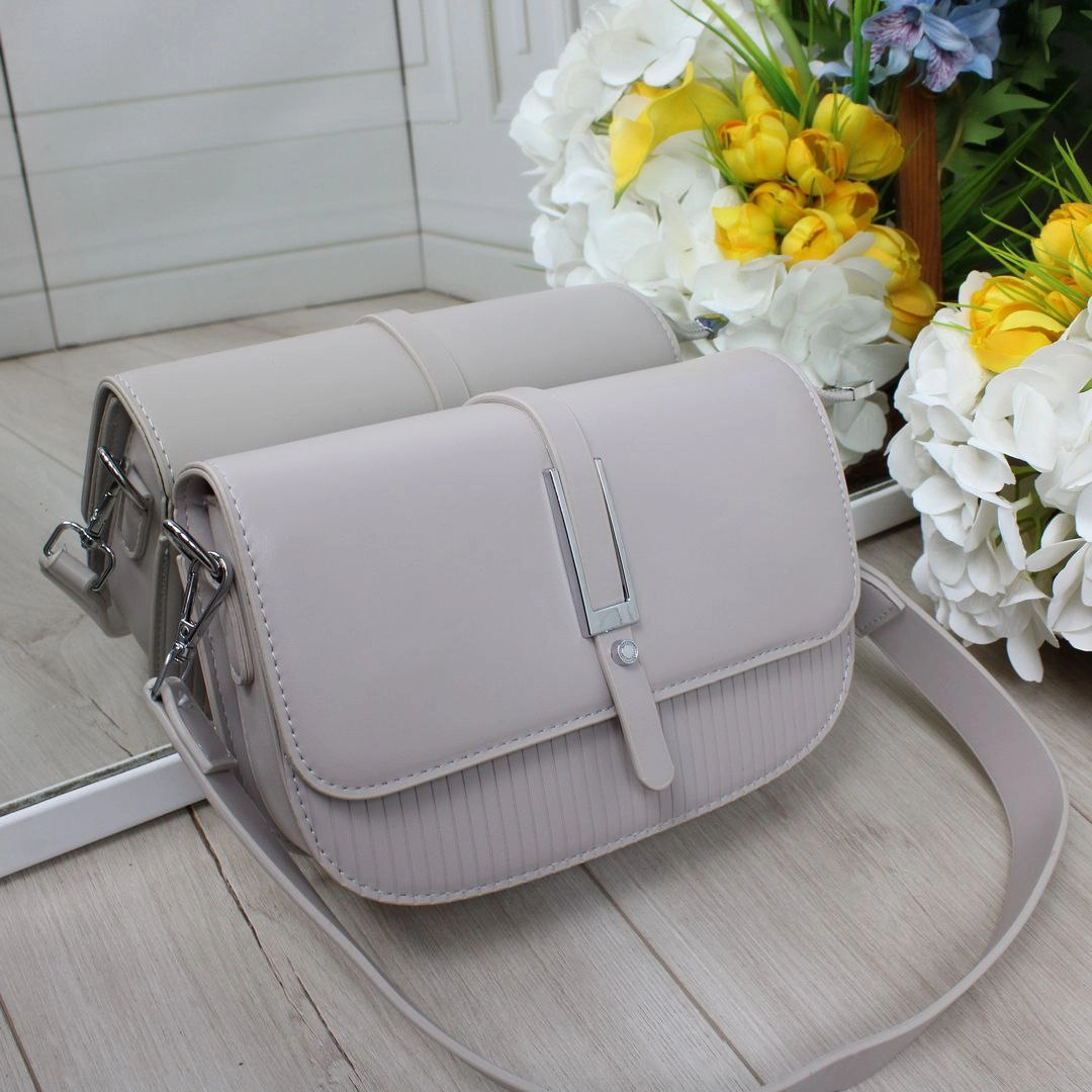 Жіноча сумка крос-боді сіро-лілова для творчих особистостей