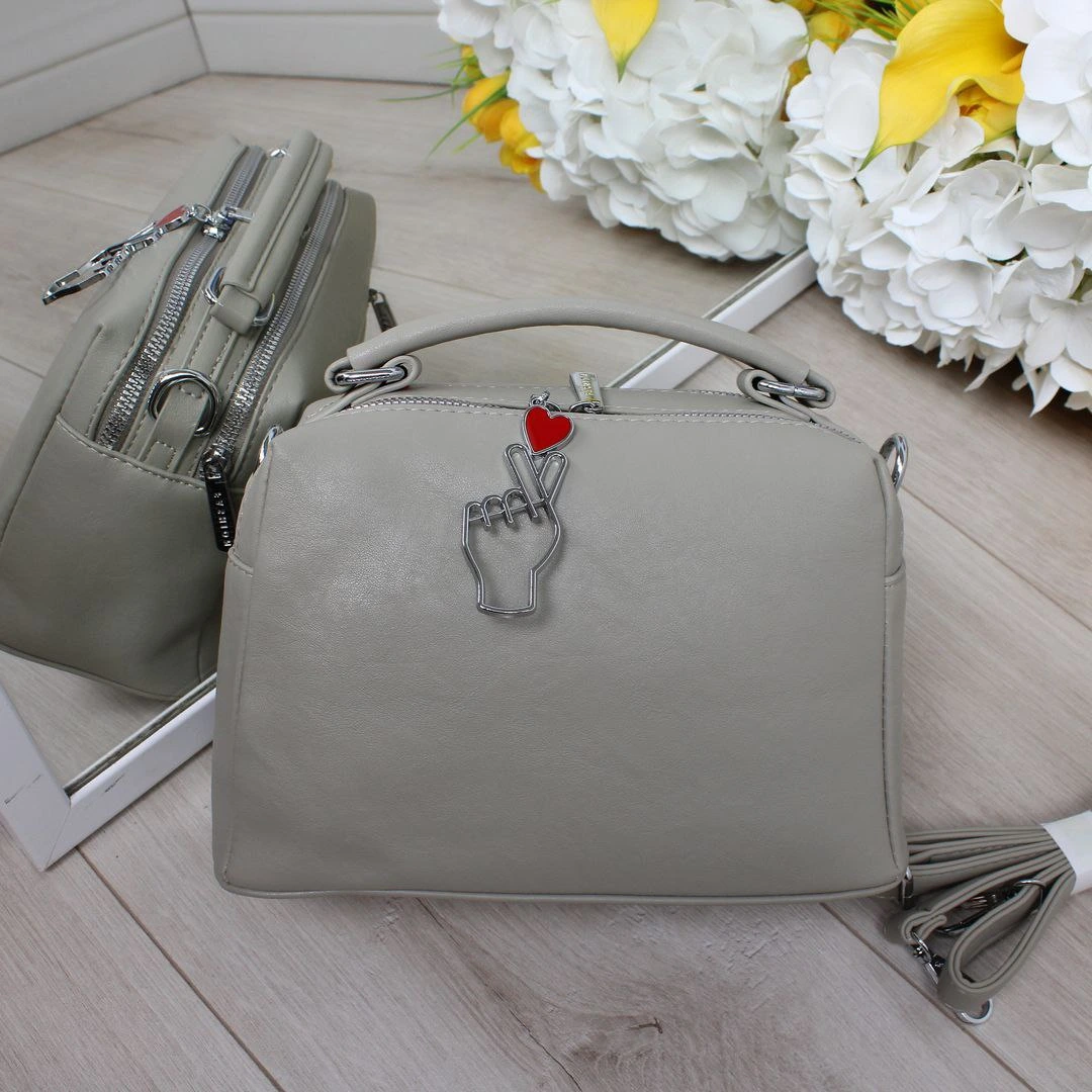 Жіноча сумка з еко шкіри кольору фісташка для творчих особистостей