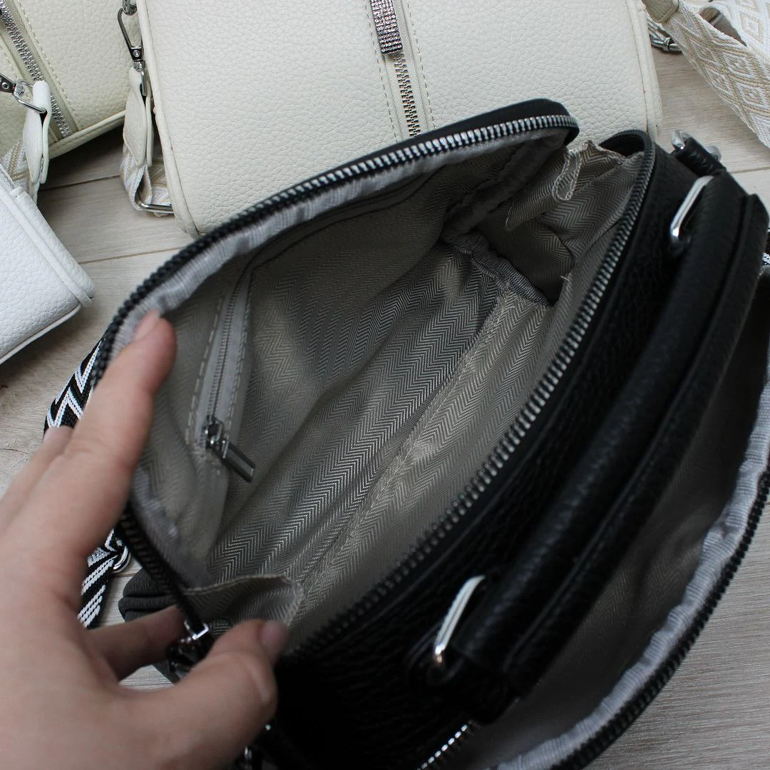 Жіноча сумка крос-боді чорна для офісу з двома відділеннями