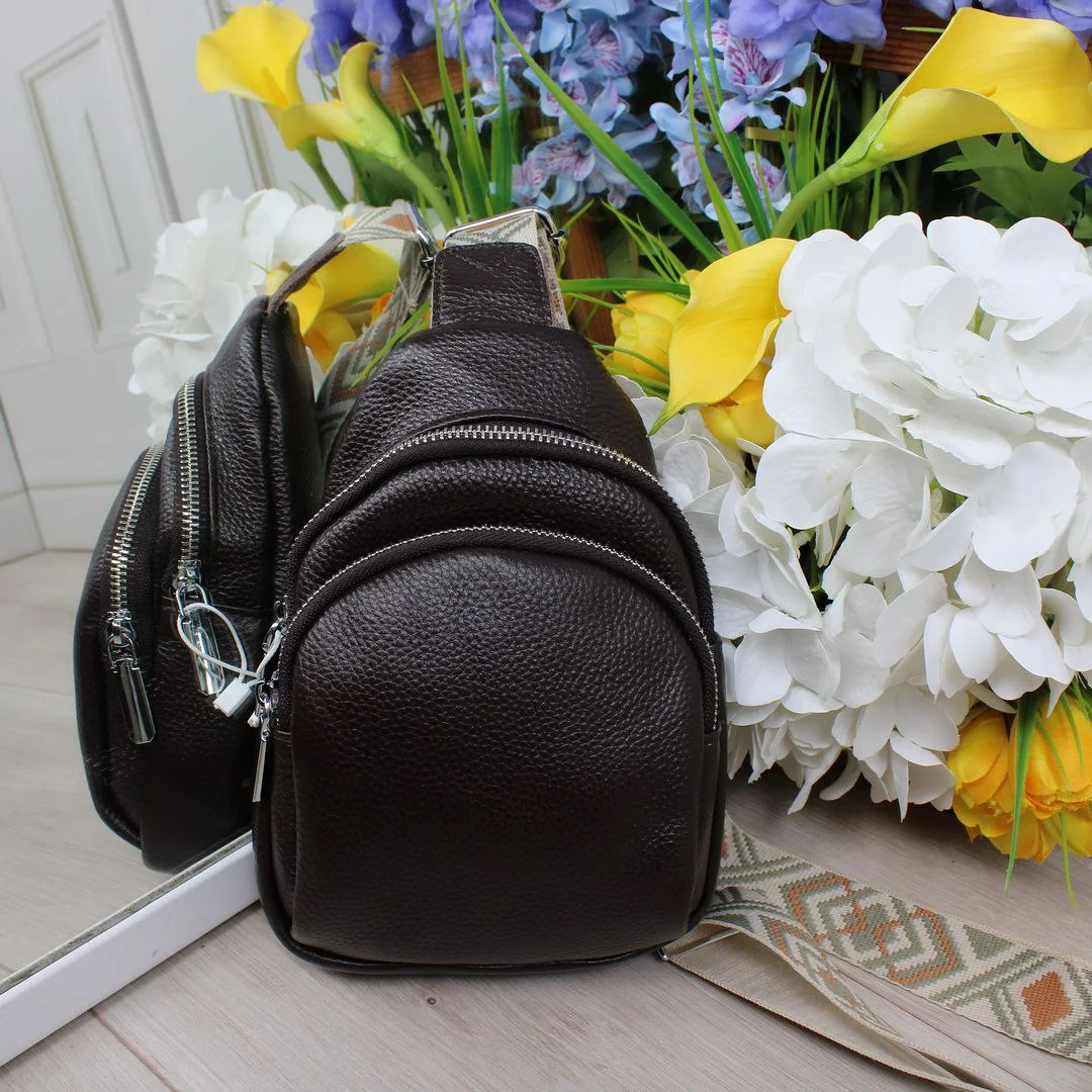 Шоколадна бананка з натуральної шкіри для романтичних побачень