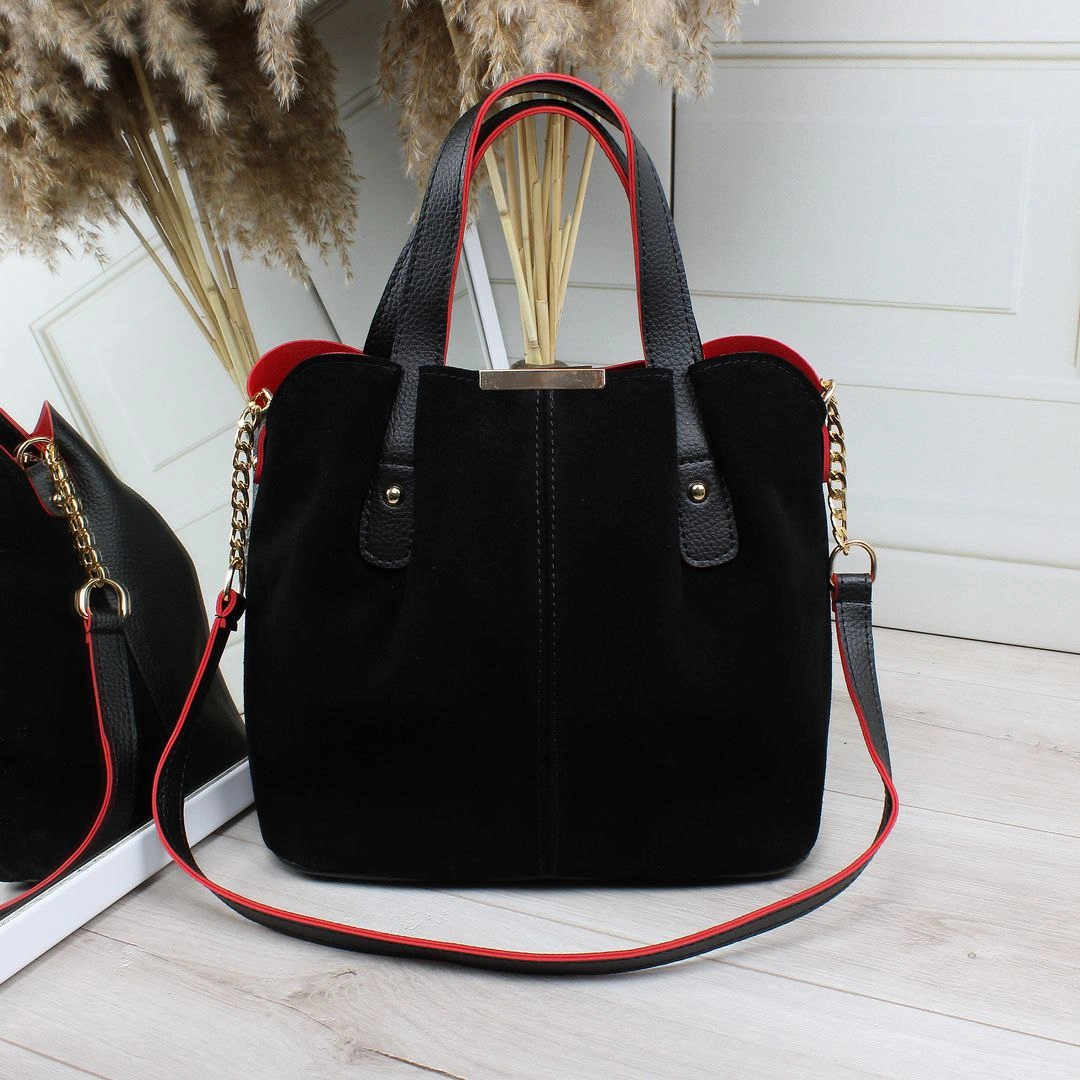 Жіноча сумка чорна з червоним з замші для ділових зустрічей