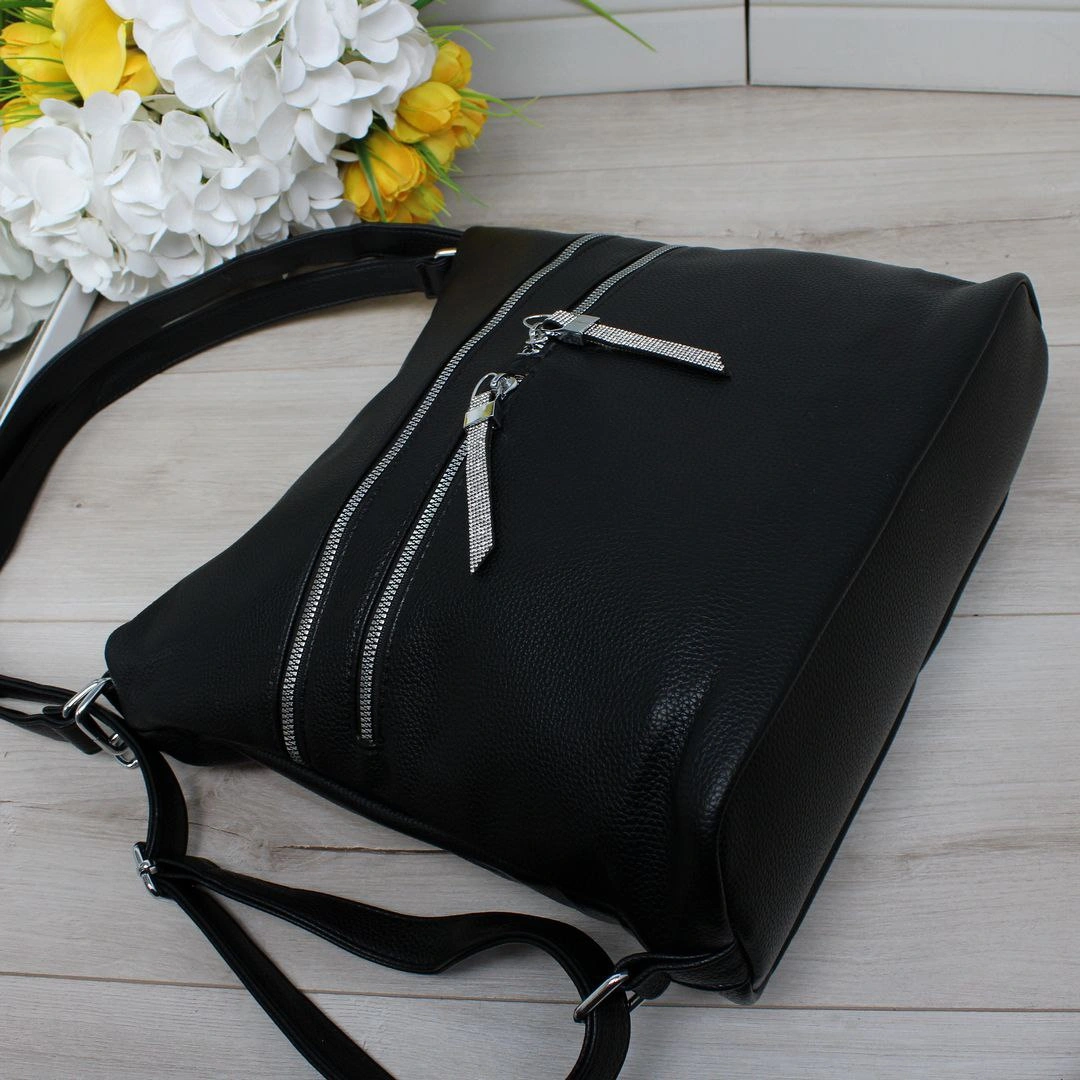 Жіноча сумка-мішок чорна для офісу з форматом А4