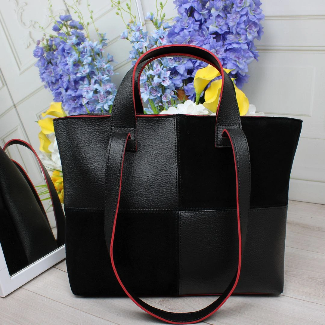 Жіноча сумка чорна з червоним для творчих особистостей