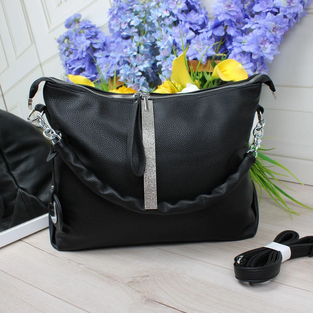 Жіноча ділова сумка-мішок чорна з екошкіри для документів