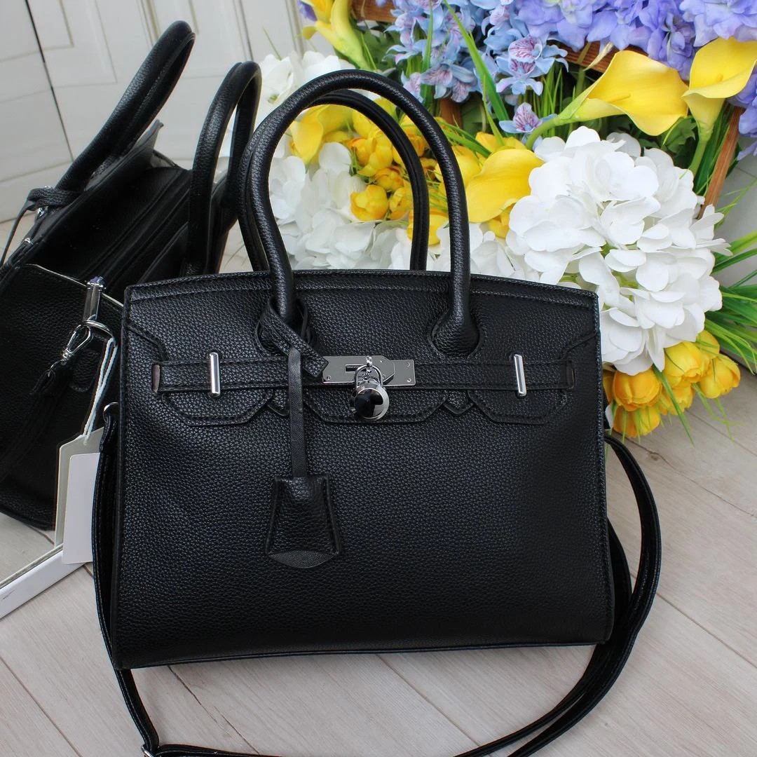 Жіноча чорна сумка через плече з екошкіри для бізнес-зустрічей