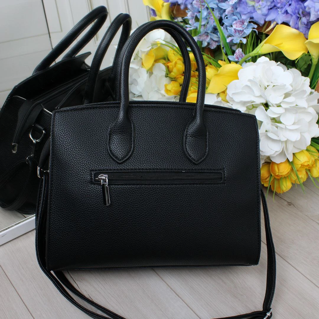 Жіноча чорна сумка через плече з екошкіри для бізнес-зустрічей