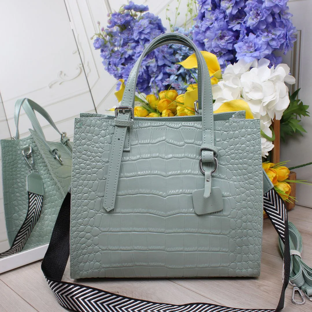 Фісташкова сумка класична з натуральної шкіри для творчих осіб