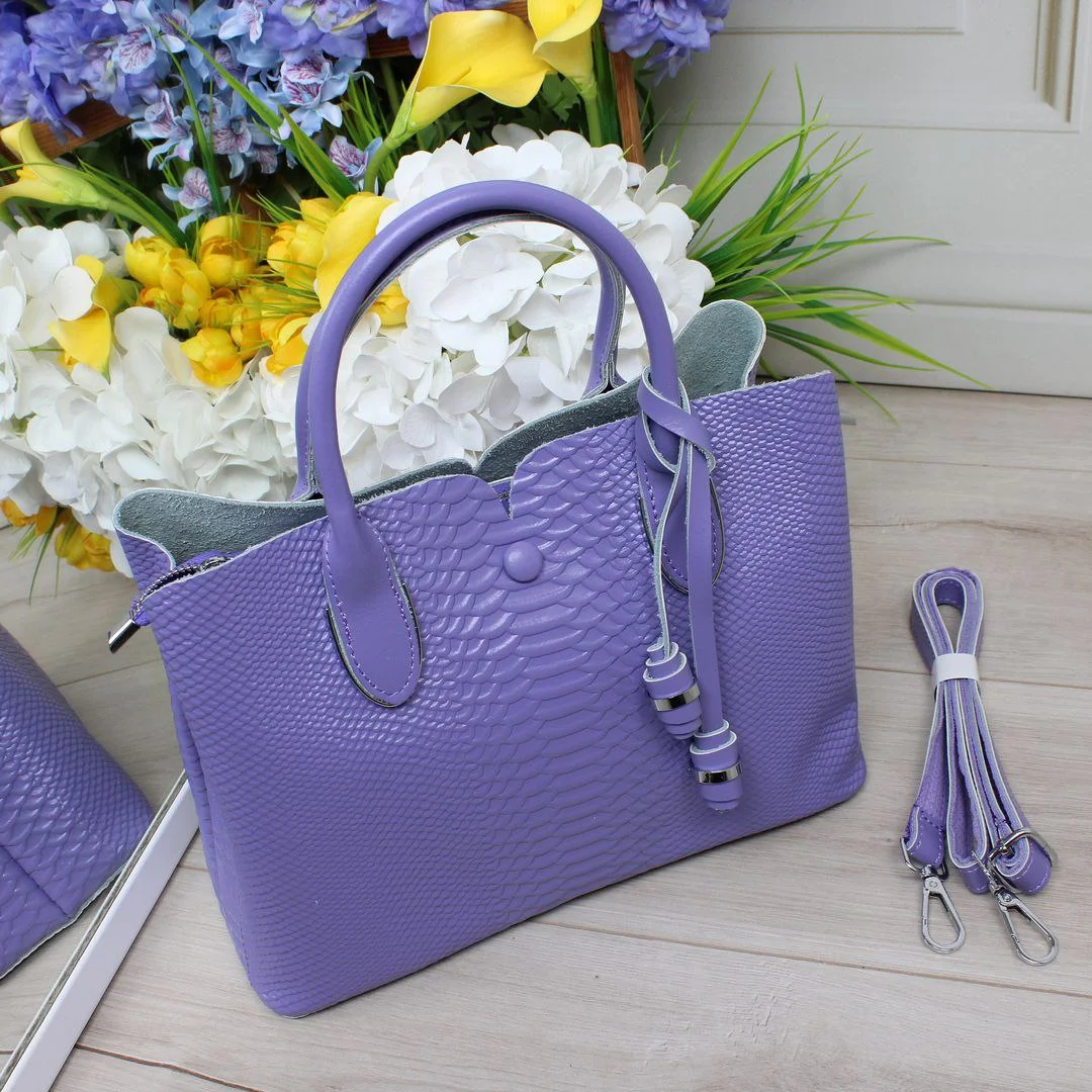 Фіолетова сумка через плече для творчих особистостей з шкіри