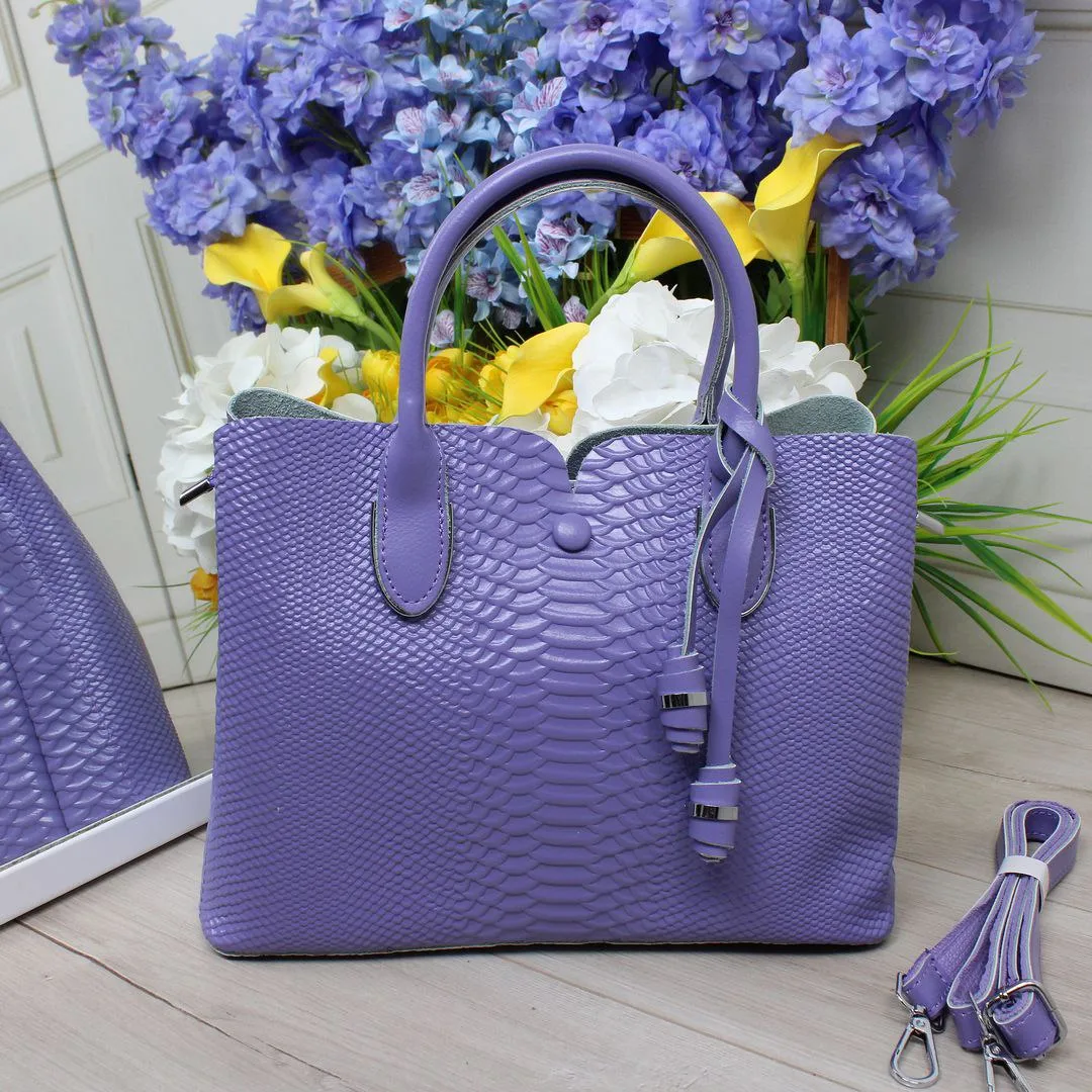 Фіолетова сумка через плече для творчих особистостей з шкіри