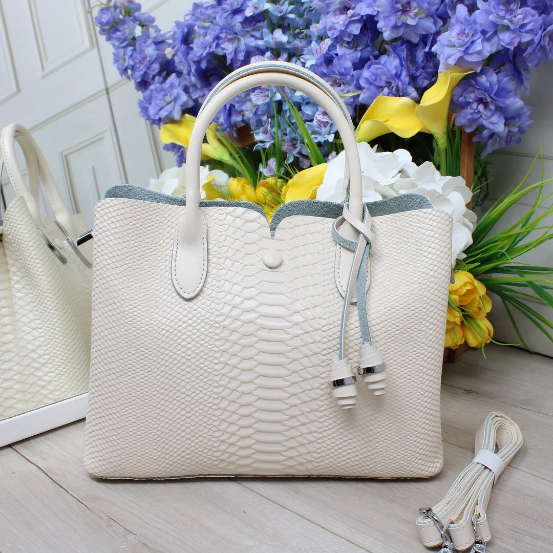 Молочна сумка через плече для економної хазяйки з шкіри