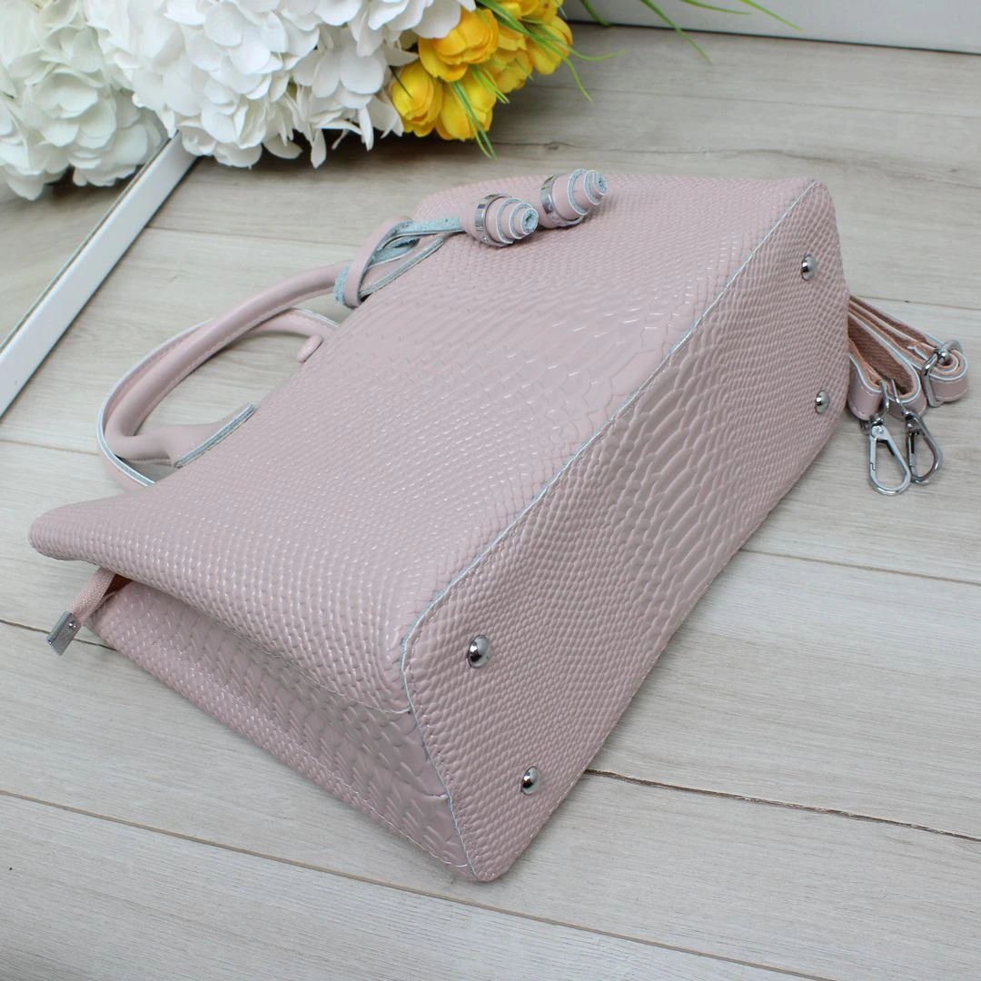 Сумка світла пудра через плече для весняного шопінгу