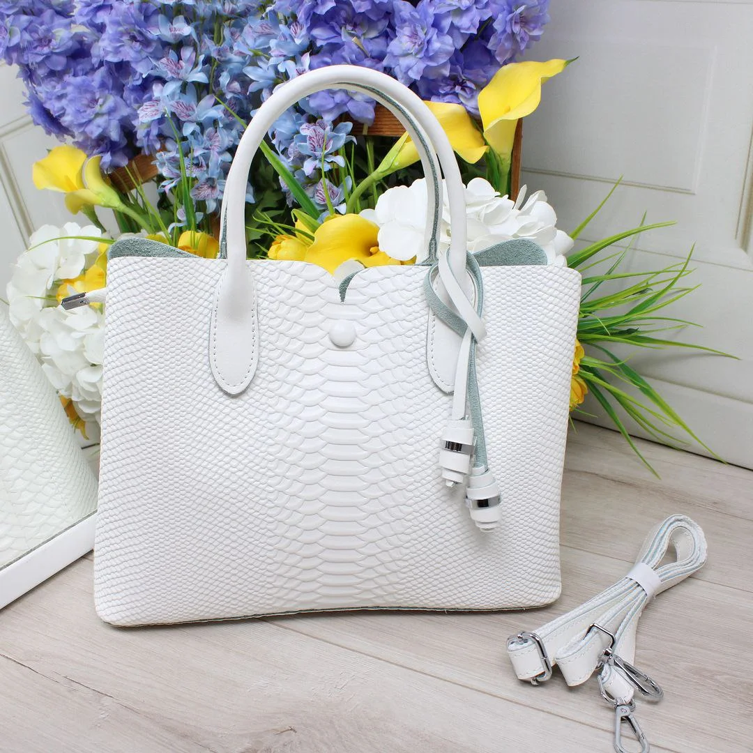 Біла сумка через плече для вечірнього виходу з шкіри