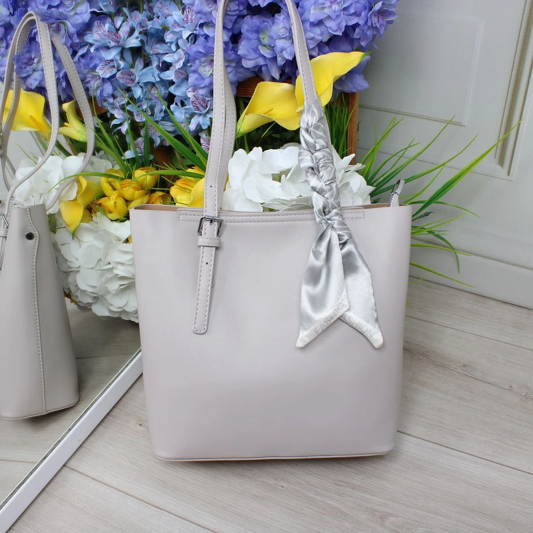 Сіро-лілова сумка класична з еко-шкіри для творчих осіб