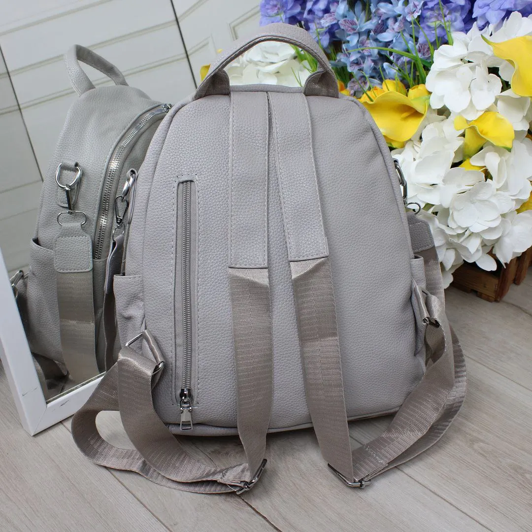 Жіноча сумка-рюкзак сіро-лілового відтінку для мінімалістки