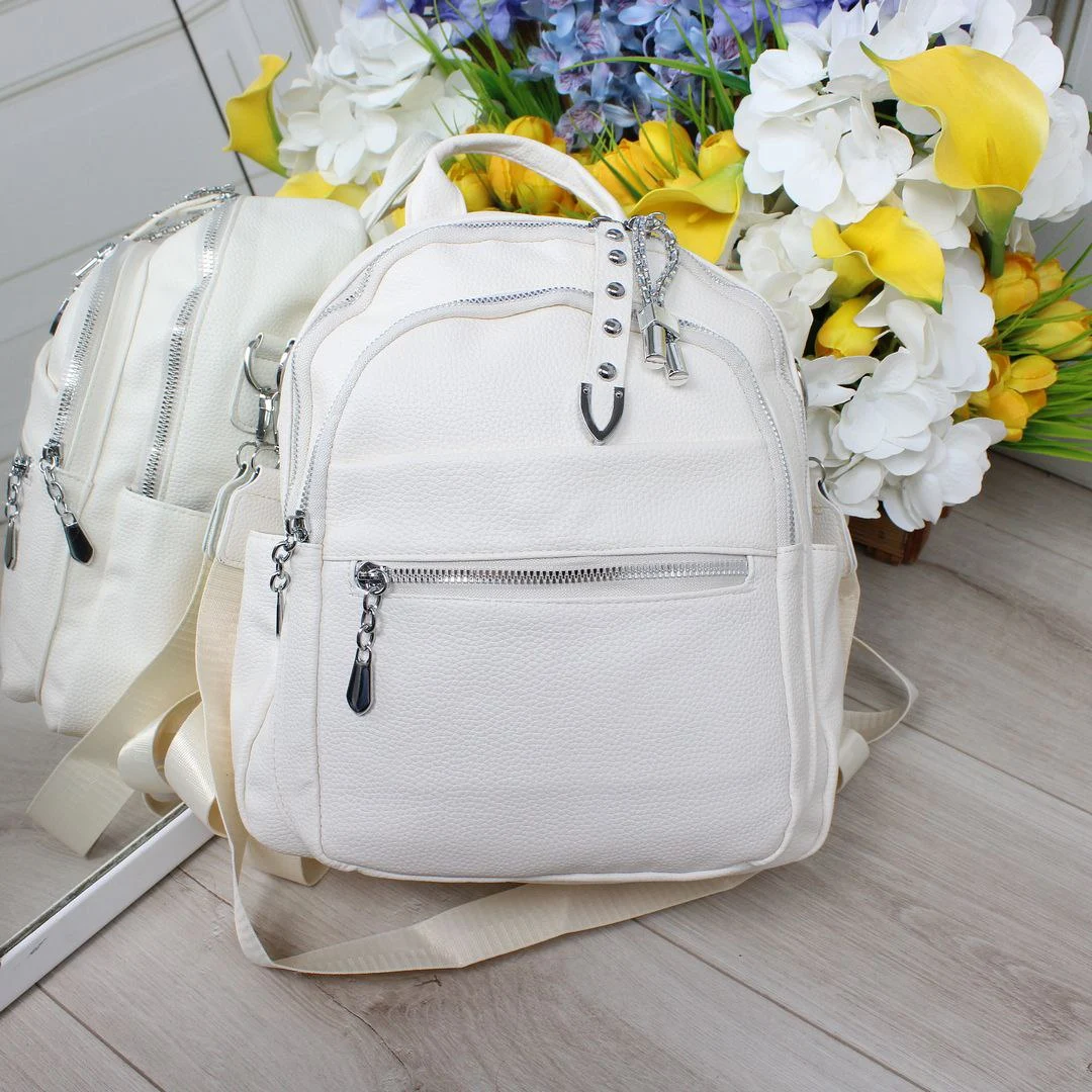 Жіноча молочна сумка-рюкзак з еко-шкіри для романтичного образу