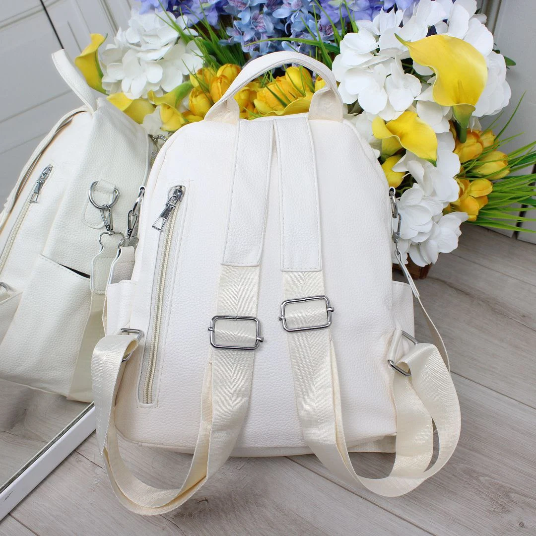 Жіноча молочна сумка-рюкзак з еко-шкіри для романтичного образу
