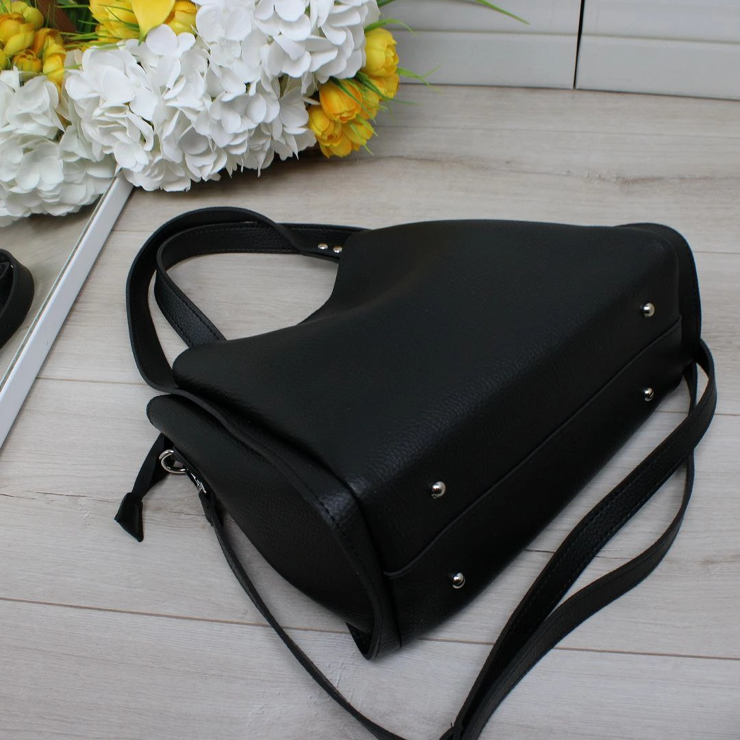 Жіноча універсальна сумка через плече чорного кольору для офісу