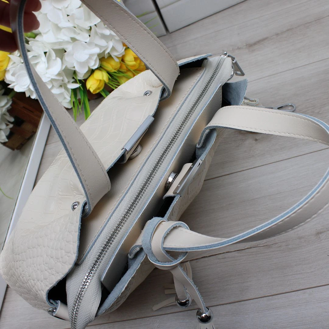 Жіноча молочна сумка з натуральної шкіри для романтичного побачення