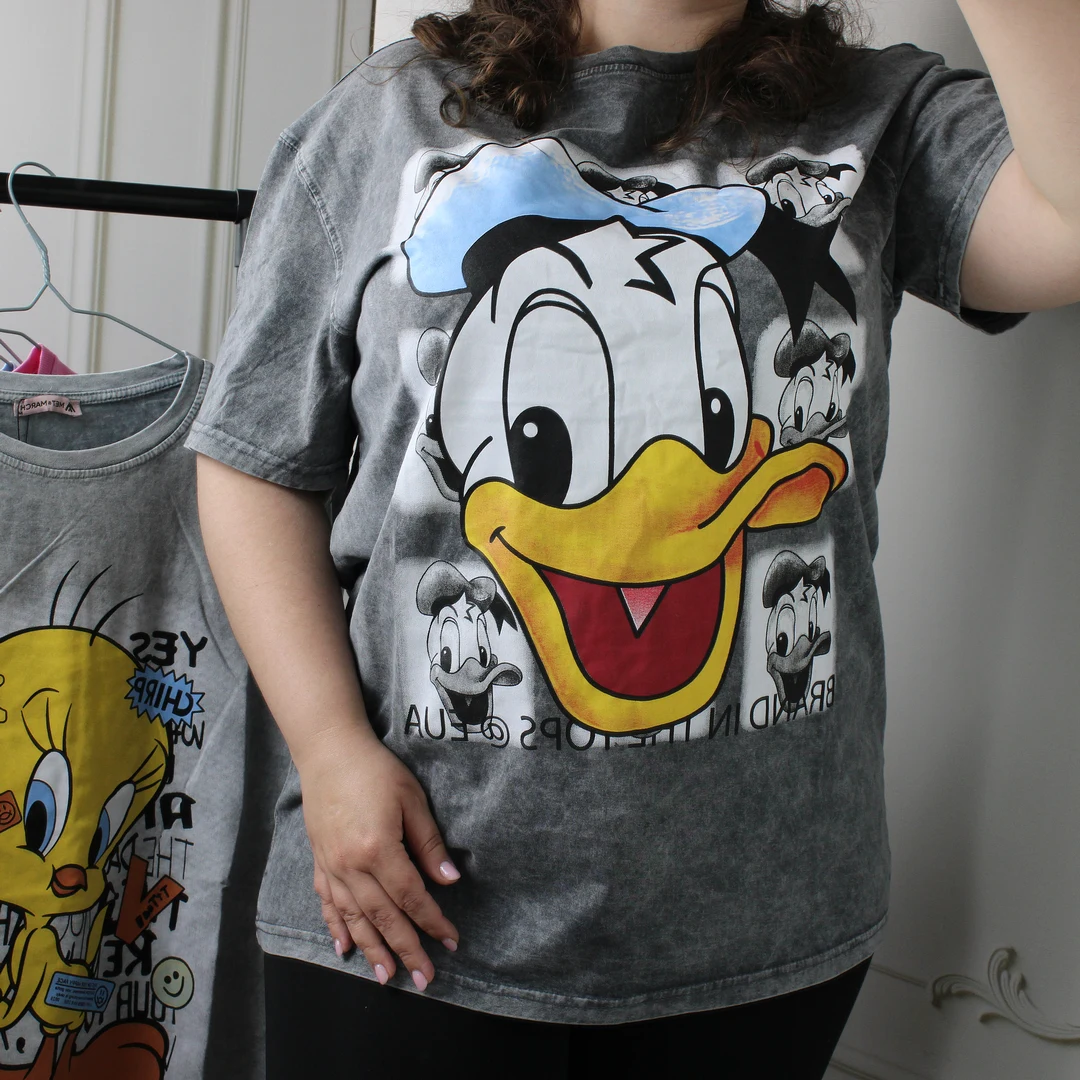 Жіноча сіра футболка з принтом для студентського життя