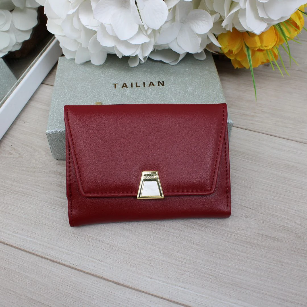 Компактний гаманець бордо: розумна організація для економних
