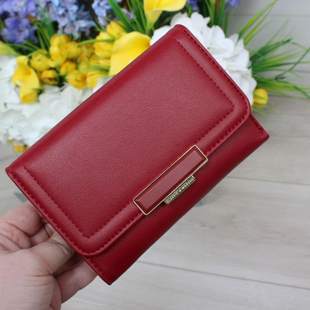 Елегантний гаманець червоний - яскравий акцент вашого образу