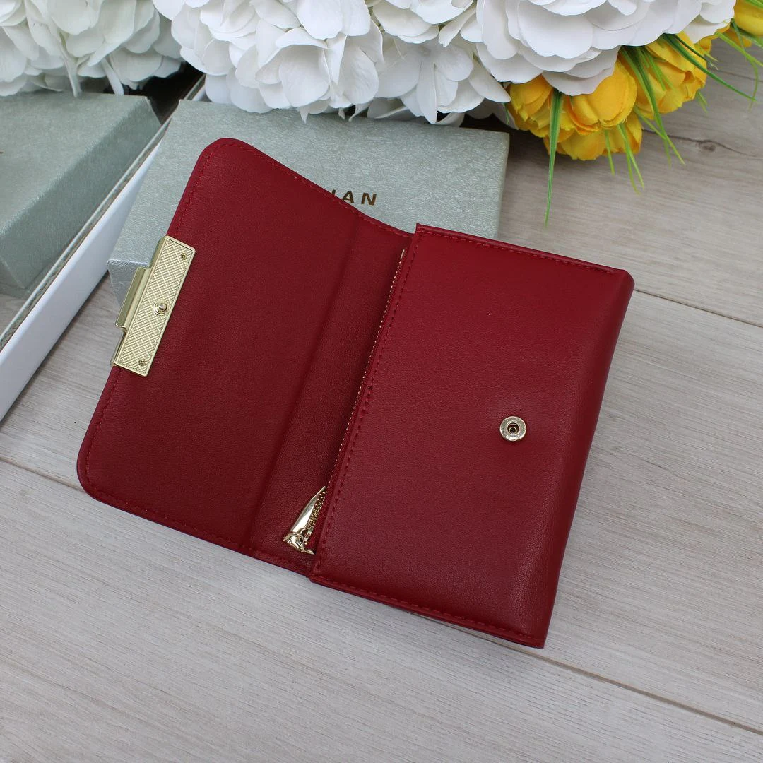 Елегантний гаманець червоний - яскравий акцент вашого образу