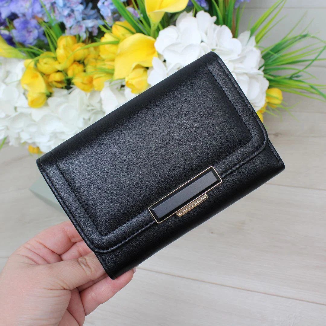 Класичний гаманець чорний для ділового стилю та презентабельності