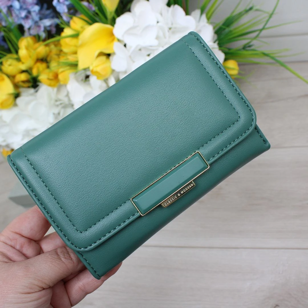 Стильний гаманець зелений для активного способу життя