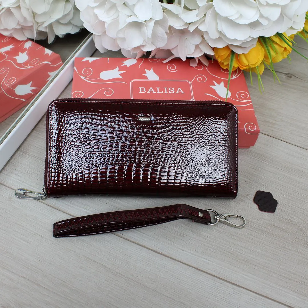 Гаманець бордо з відділом для монет: порядок у фінансах