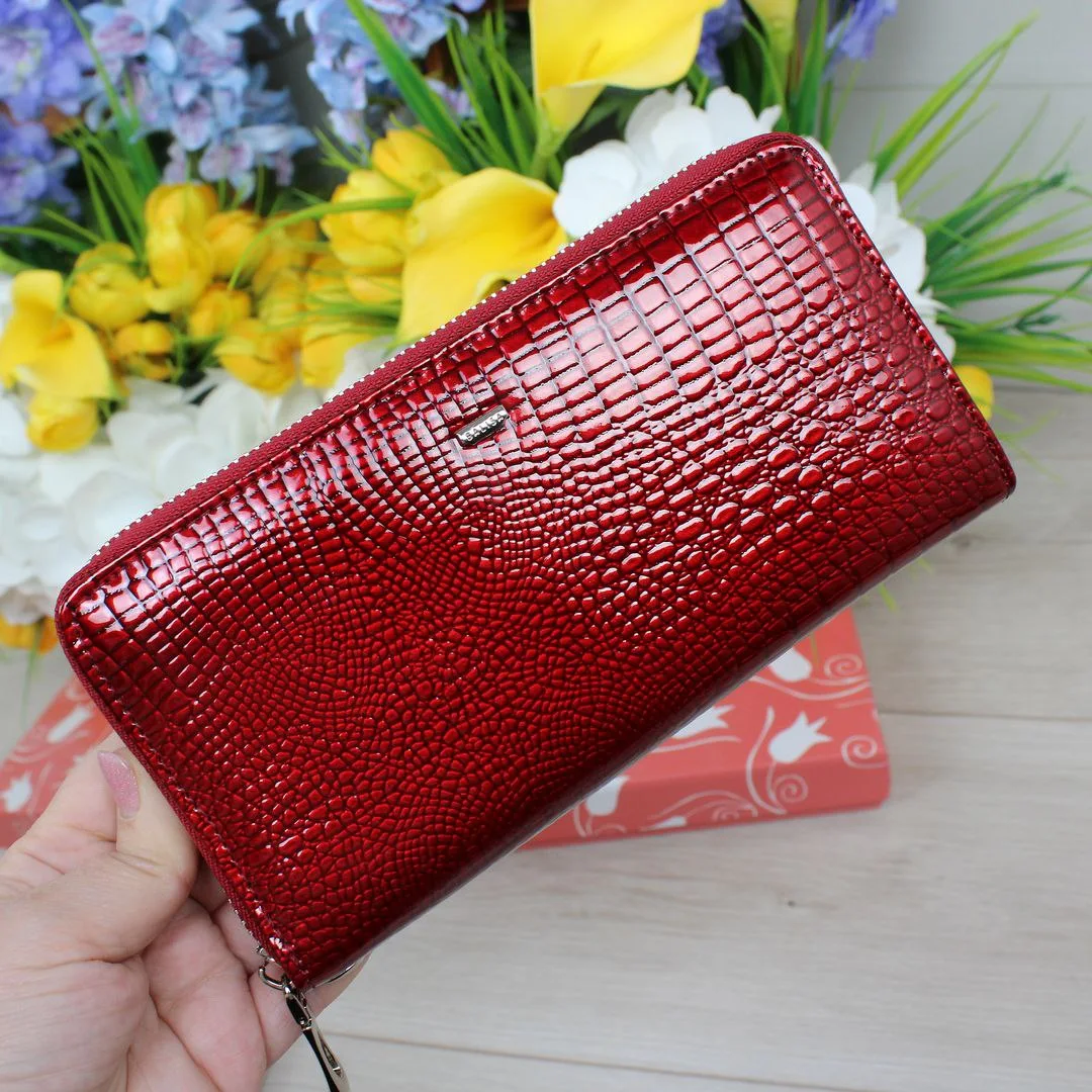 Червоний гаманець для фрілансера: організація в місті та кав'ярні