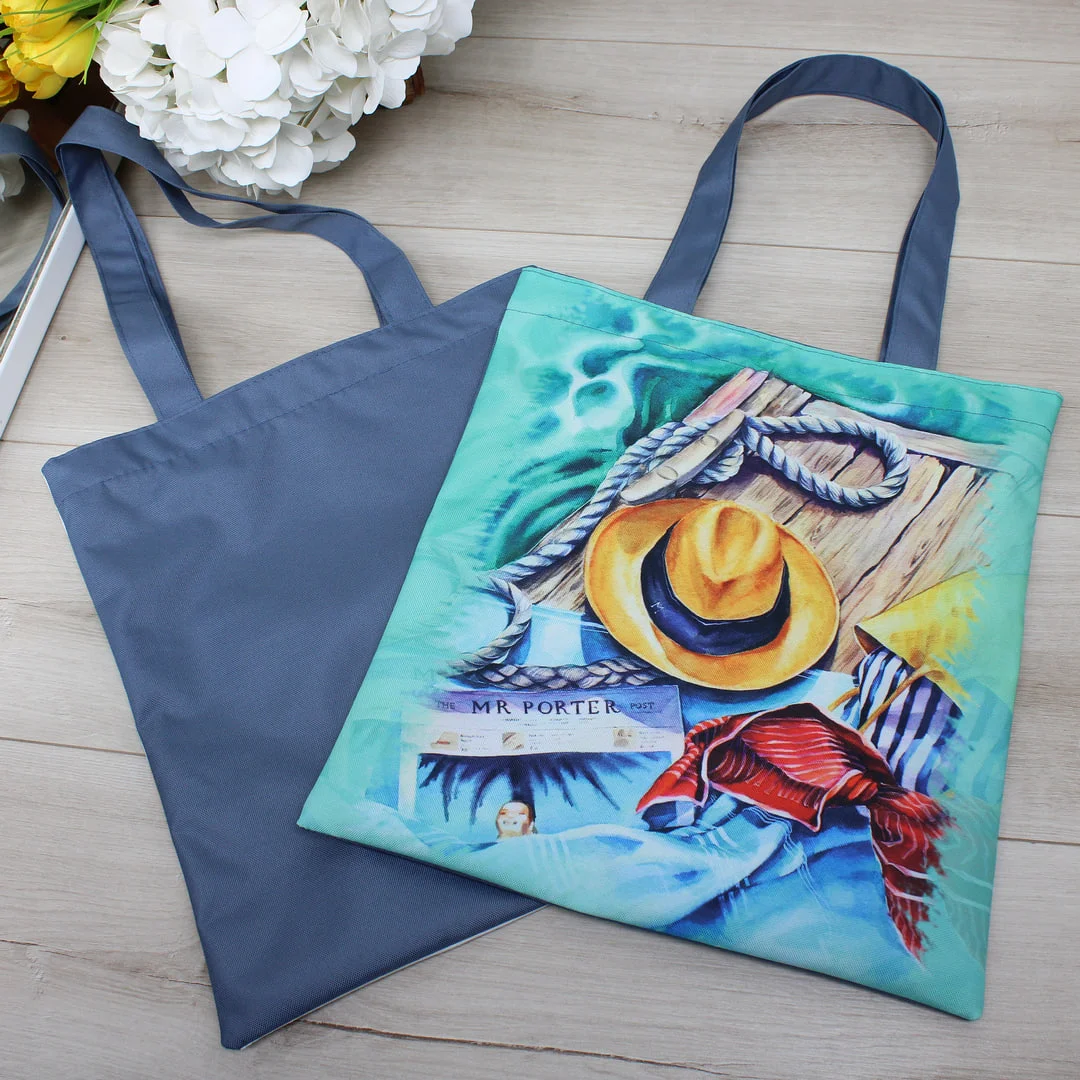 Жіноча сумка-шопер з принтом для медичних конференцій та дежурств