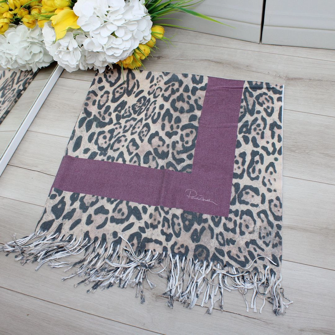 Жіноча хустка Cashmere Leo м’яка та стильна