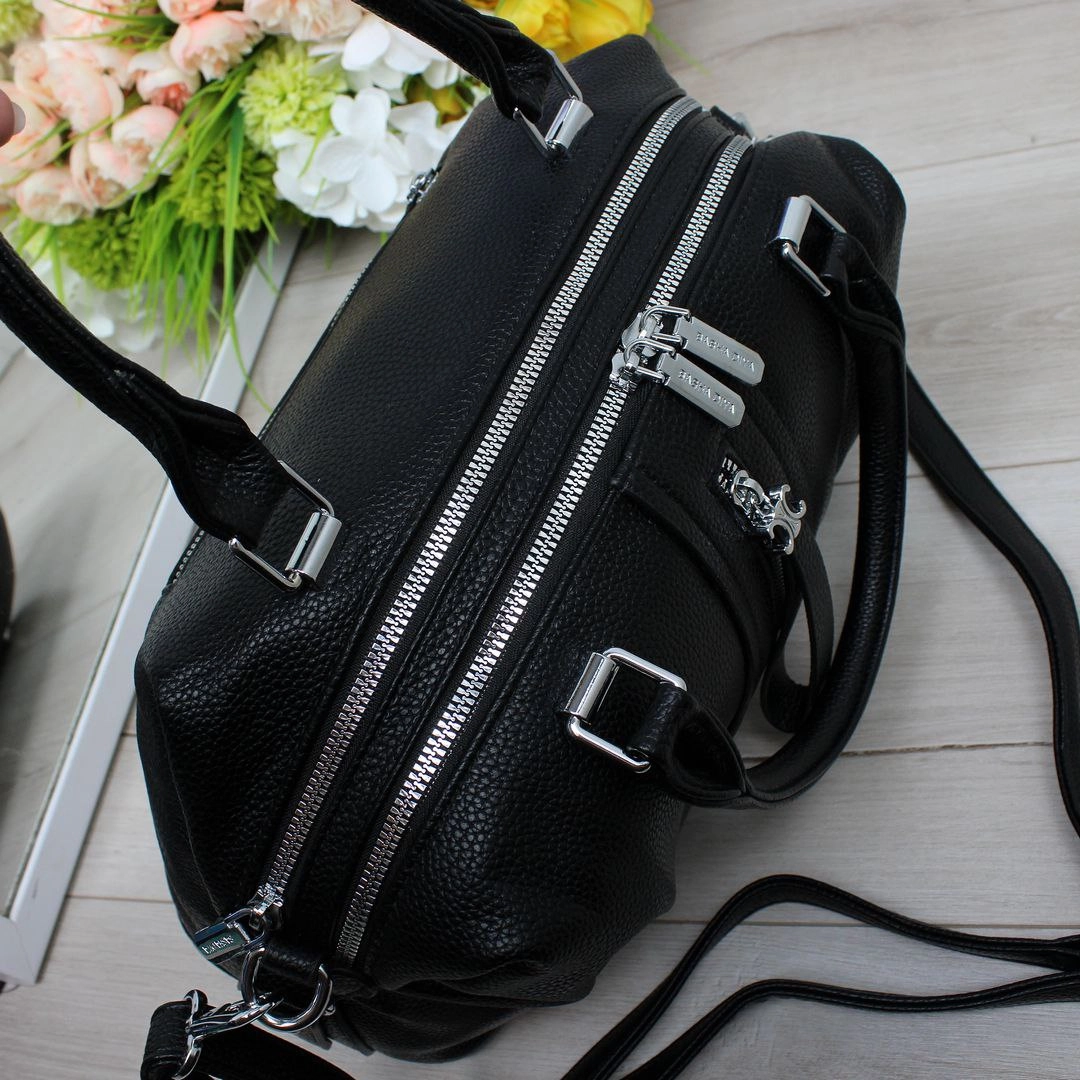 Жіноча чорна сумка з екошкіри на два відділення через плече крос-боді