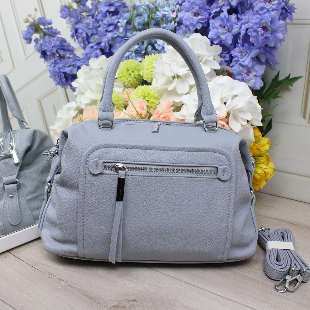 Жіноча блакитна сумка з екошкіри люкс якості на два відділення з регульованим ременем