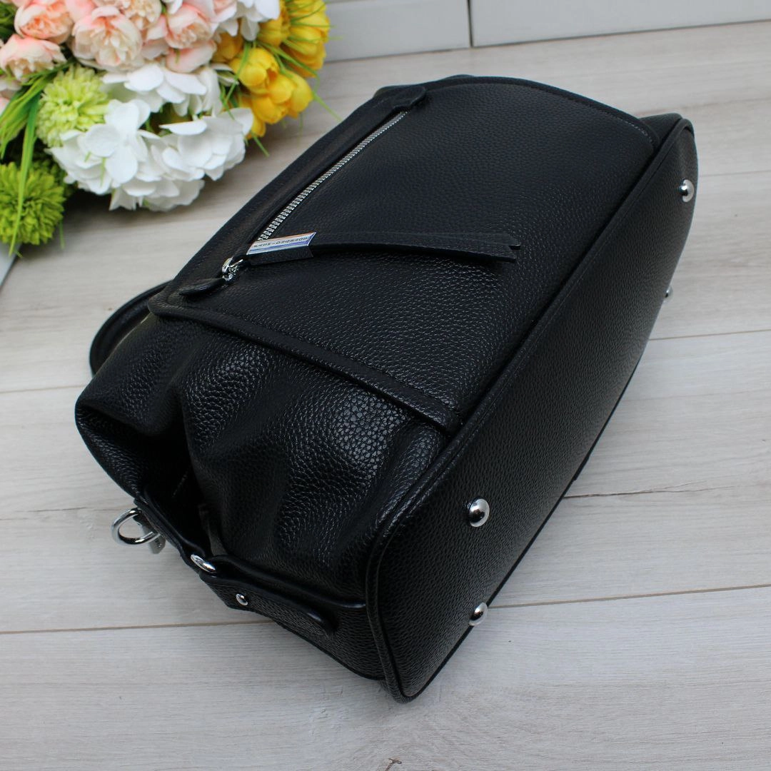 Жіноча чорна сумка крос-боді з екошкіри на два відділення через плече