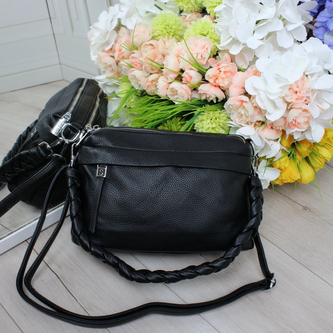 Жіноча чорна сумка крос-боді з екошкіри на два відділення