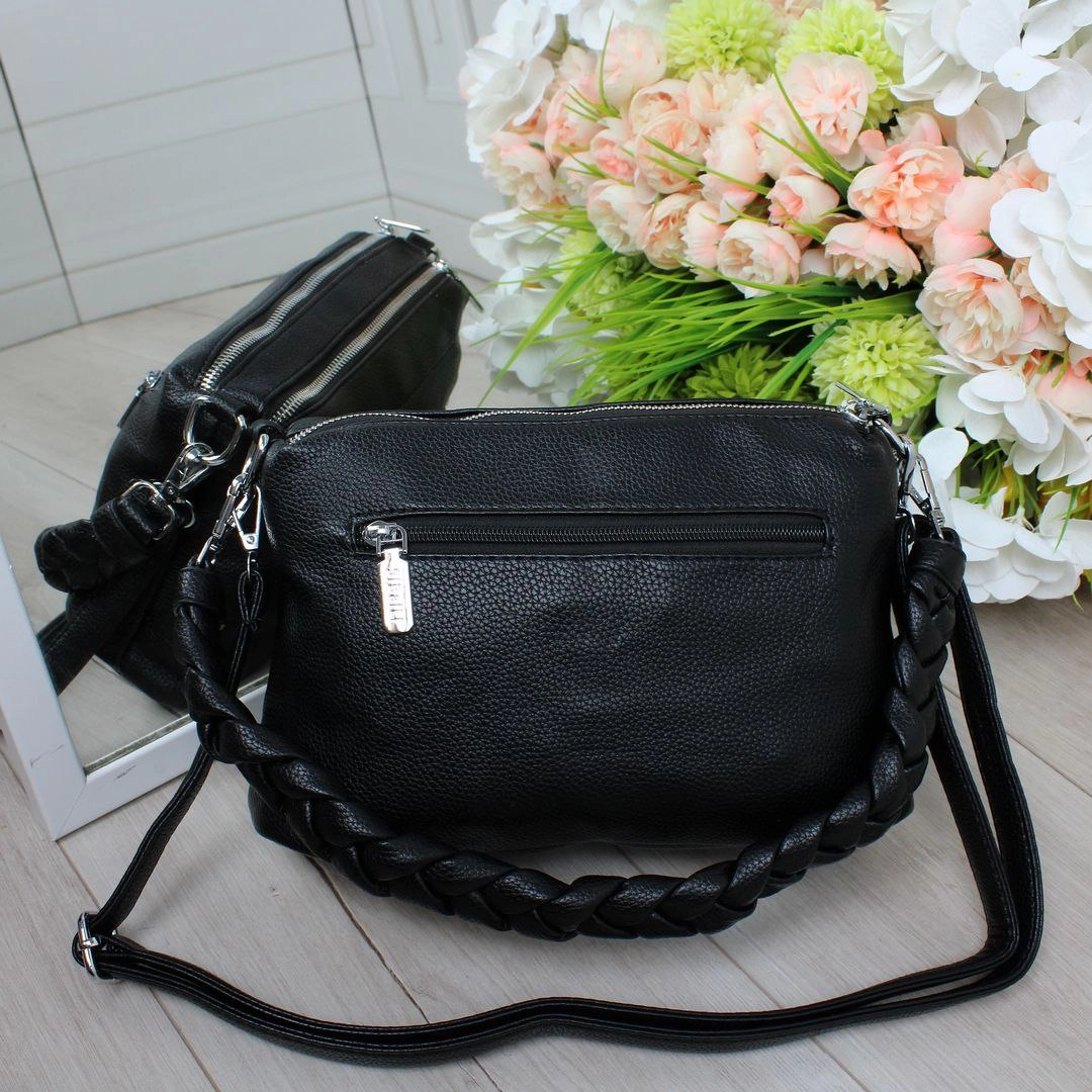 Жіноча чорна сумка крос-боді з екошкіри на два відділення