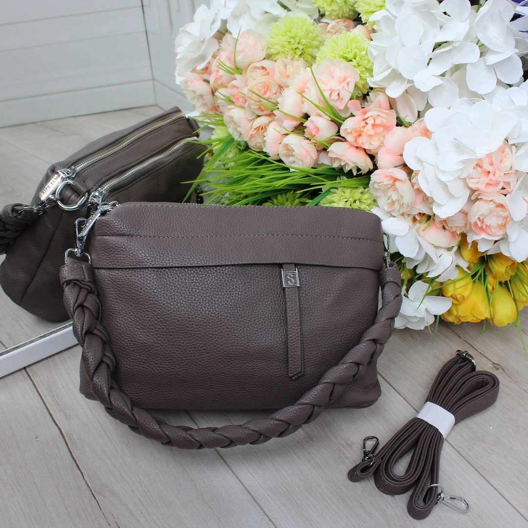 Жіноча сумка крос-боді капучіно з екошкіри на два відділення