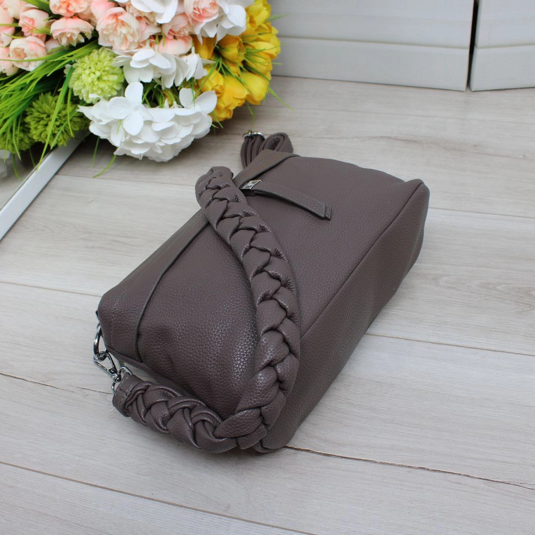 Жіноча сумка крос-боді капучіно з екошкіри на два відділення