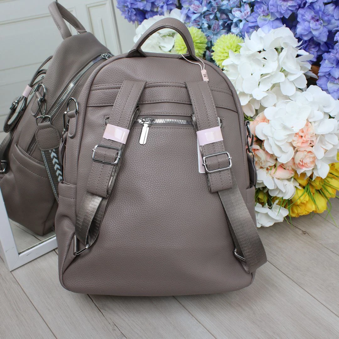 Жіночий сумка-рюкзак капучіно з екошкіри формату А4