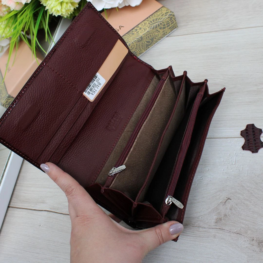Жіночий гаманець бордовий з натуральної лакованої шкіри на магніті у фірмовій коробці