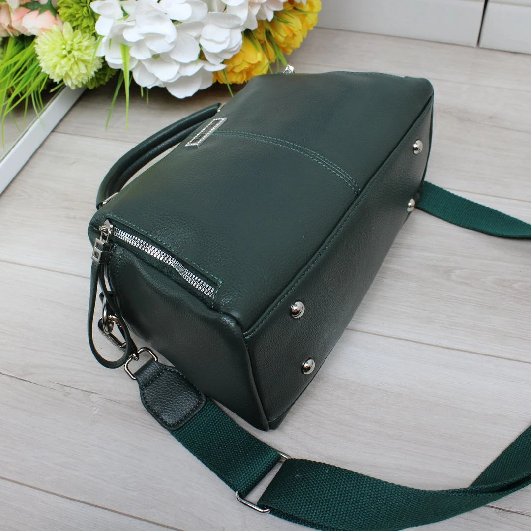 Жіноча зелена сумочка через плече з екошкіри люкс якості