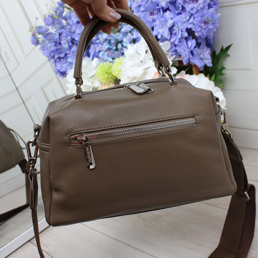 Жіноча сумочка через плече кольору мокко з екошкіри люкс якості