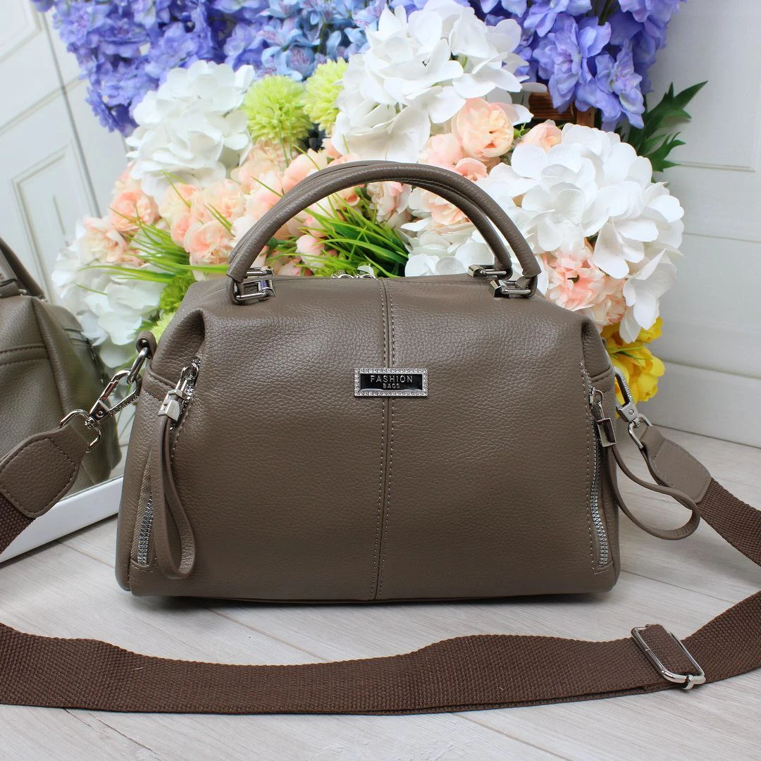 Жіноча сумочка через плече кольору мокко з екошкіри люкс якості