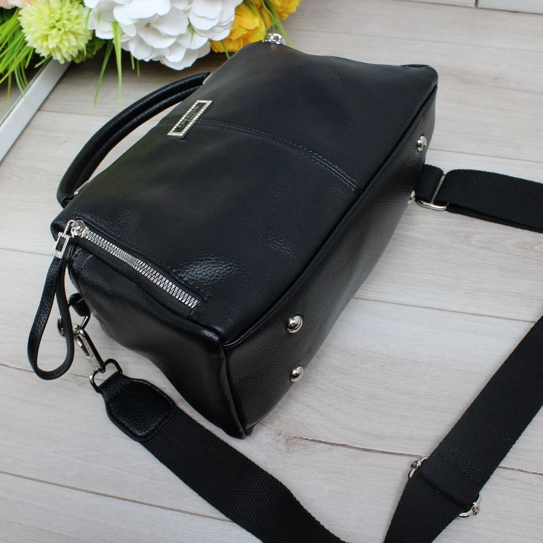 Жіноча чорна сумочка через плече з екошкіри люкс якості