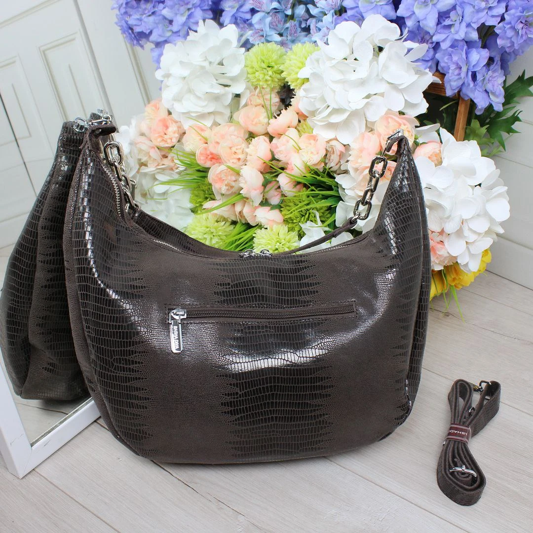 Жіноча сумка-мішок капучіно з натуральної шкіри